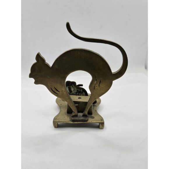 Brass Cat and Mouse Made in England - Picture 3 of 6